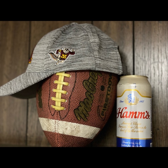 Minnesota Gopher Baseball Hat - Picture 4 of 5